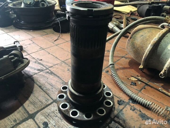 Цапфа на Маз 6422 тягач