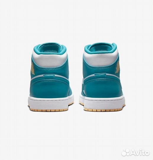 Nike air jordan 1 mid