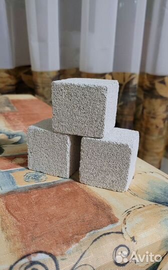 Камень для стачивания зубов грызунов