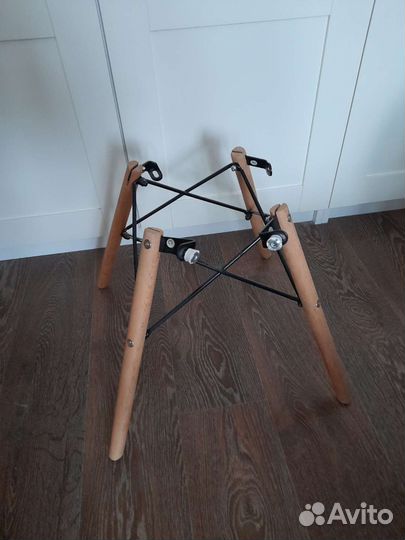 Икеа. Эймс. Подстулье, ножки для стула