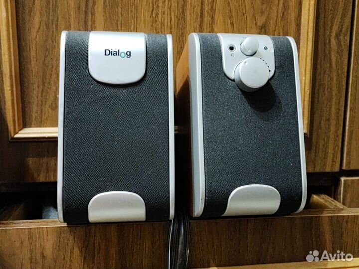 Колонки для компьютера dialog