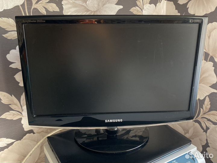 Монитор Samsung SyncMaster 2033SW