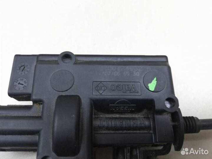 Активатор замка крышки бензобака Renault Megane 2