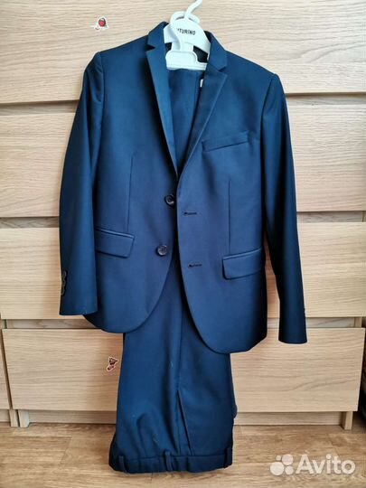 Костюм на мальчика,рубашки