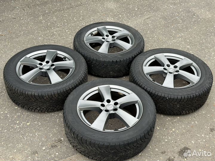 Колеса для Volvo V90 Nokian Tyres 235/55 R18 104T