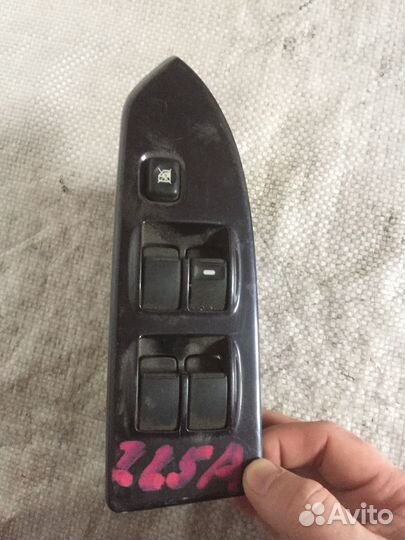 Блок управления стеклоподъемниками Мицубиси Кольт