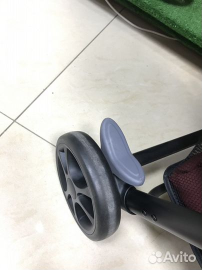 Коляска Joie Muze LX цвет красный