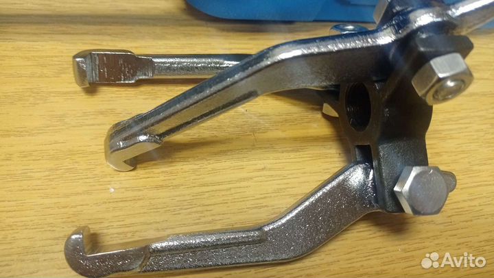 Набор съемников 3-лапых с обратн. молотком 5 пр