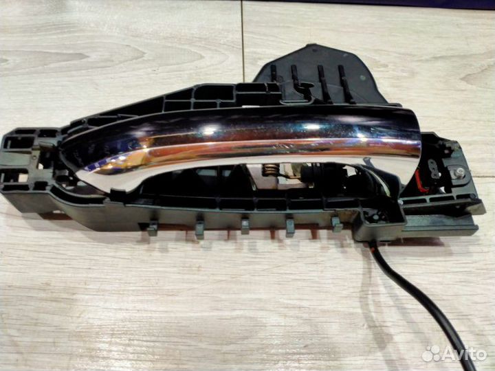 Ручка двери внешняя передняя правая Mercedes-Benz