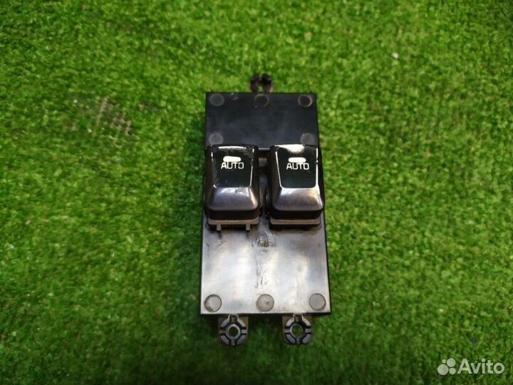 Кнопка стеклоподъемника Kia Ceed JD G4FA 2013