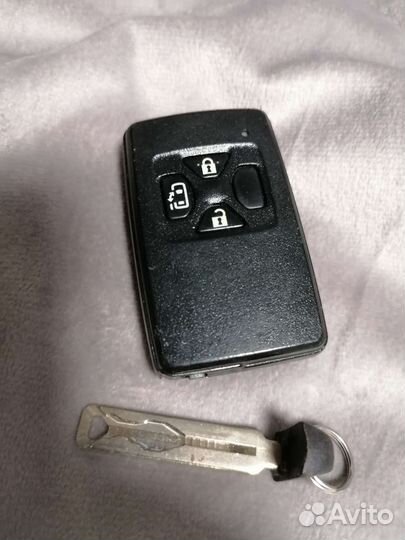 Смарт-ключ Toyota