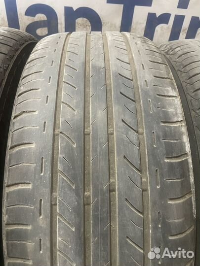 Bridgestone Sneaker SNK2 235/45 R17 94W