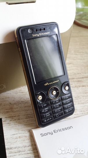Sony Ericsson W660i