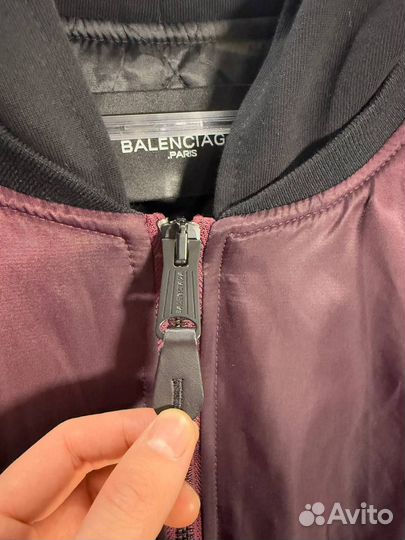 Бомбер Balenciaga оверсайз Qnik шоу-рум