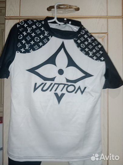 Летняя одежда,костюм женский