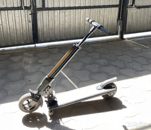 Самокат детский электрический jetson