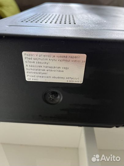 Видеомагнитофон. Включается, но не работает