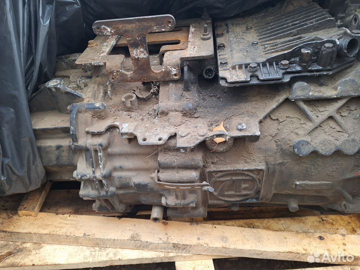 Коробка передач ZF на американский тягач Volvo