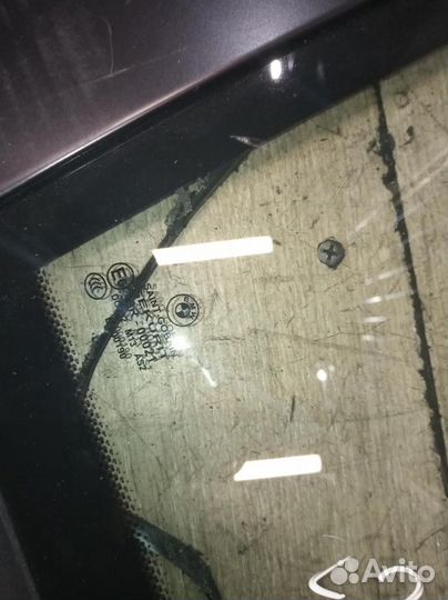 Стекло глухое боковины левое BMW X3 E83 рест