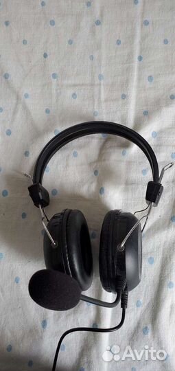 Наушники с гарнитурой