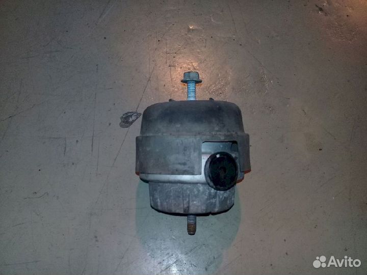 Опора двигателя (подушка двс) правая 4F0199382D Au