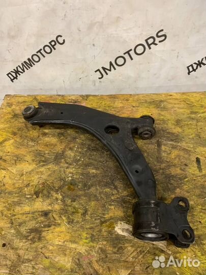 Рычаг передний правый Mazda 3 BK 2003–2009