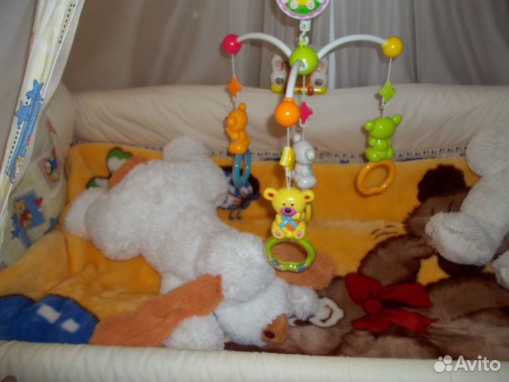 Детская кроватка с маят.механизмом качания+Подарки