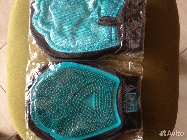 Рукавица для ухода за шерстью