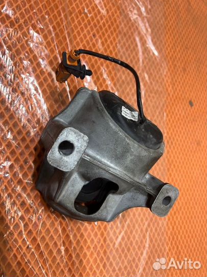 Подушка двигателя Audi A5 I 8T cdnc 2011