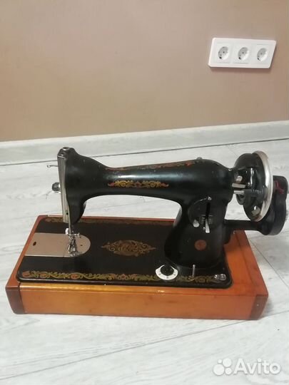 Швейная машинка чайка