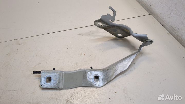 Петля капота правая Ford Explorer 2019