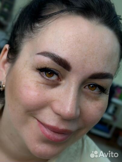 Мастер бровист