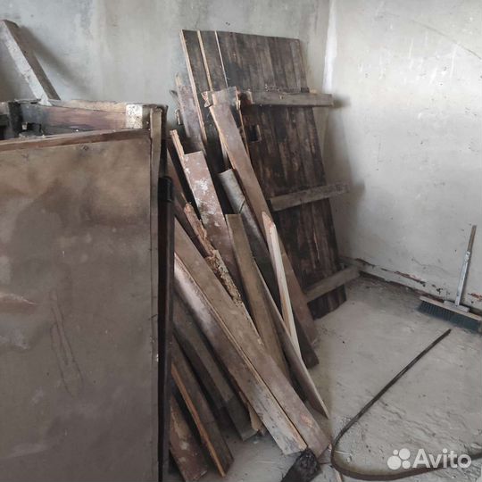 Демонтаж стен, полов, демонтажные работы