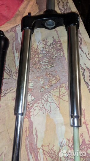 Вилка Suntour XCM HLO + резьбовой экцентрик ztto