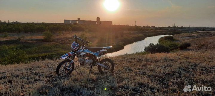 Питбайк Regulmoto seven medalist 17/14 150E