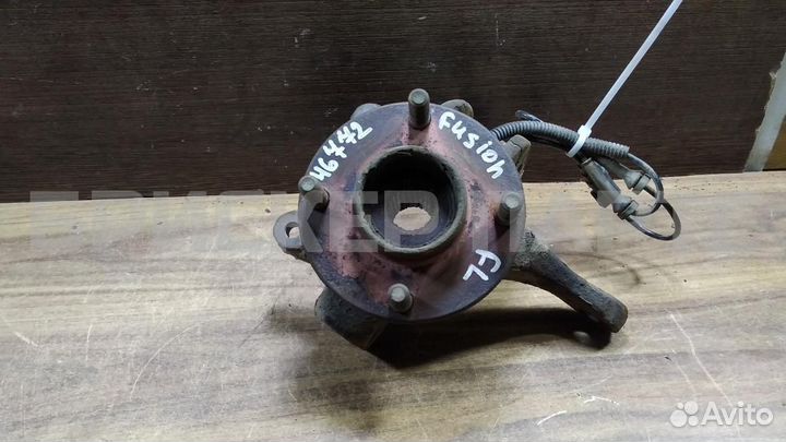 Кулак поворотный лев Форд Фьюжен