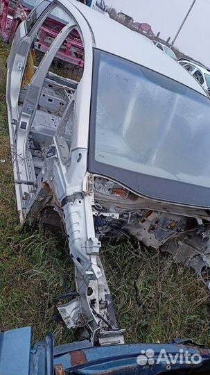 Опель Зафира B лонжерон правый четверть