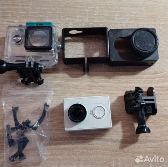 Экшн камера xiaomi