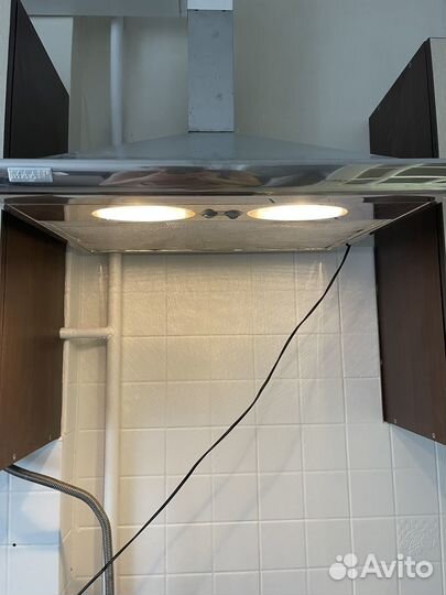 Вытяжка для кухни 60 см