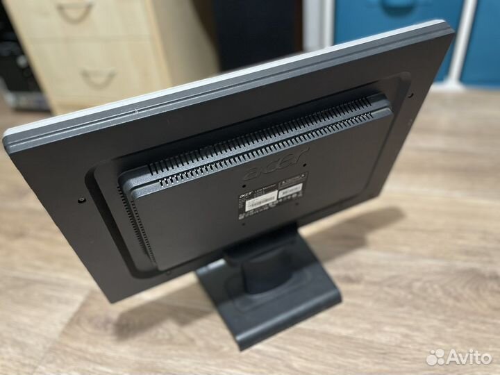 Монитор Acer AL1916W