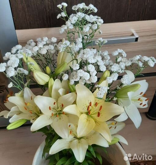 Шикарные Букеты из живых цветов