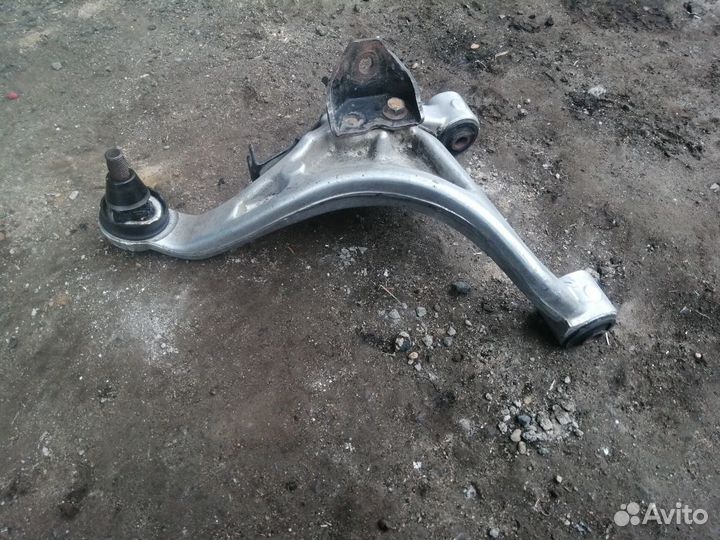 Рычаг задний правый верхний Nissan Teana J31