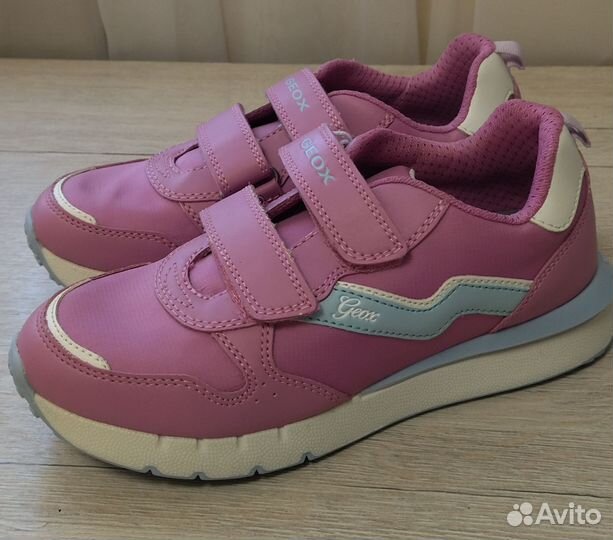 Кроссовки geox для девочки 35