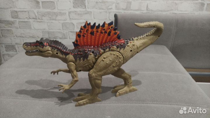 Стегозавр Jurassic World