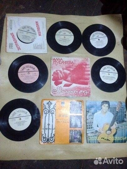 Продаю кассеты и диски