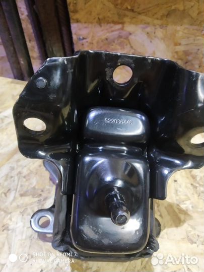 Опора двигателя Escalade, Tahoe 900