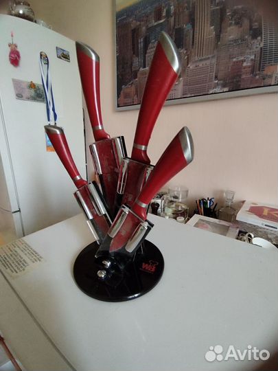 Набор кухонных ножей с подставкой