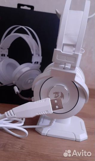 Игровые проводные наушники с подсветкой Redragon