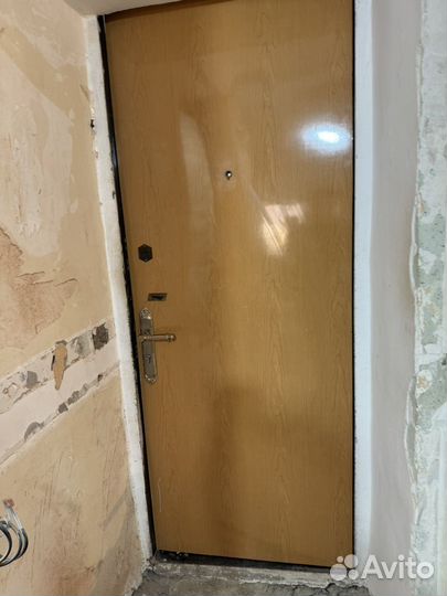 Дверь входная металлическая