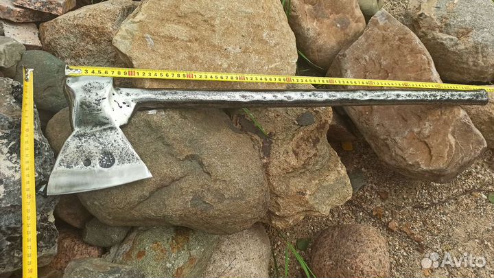 Топор интерьерно-колекционный